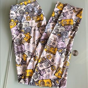 Lularoe os Graphic cassette tape Print Leggings